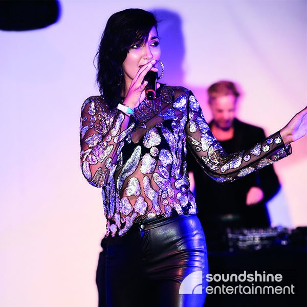 Saenger Innen Soundshine Band Koeln Nica.jpg